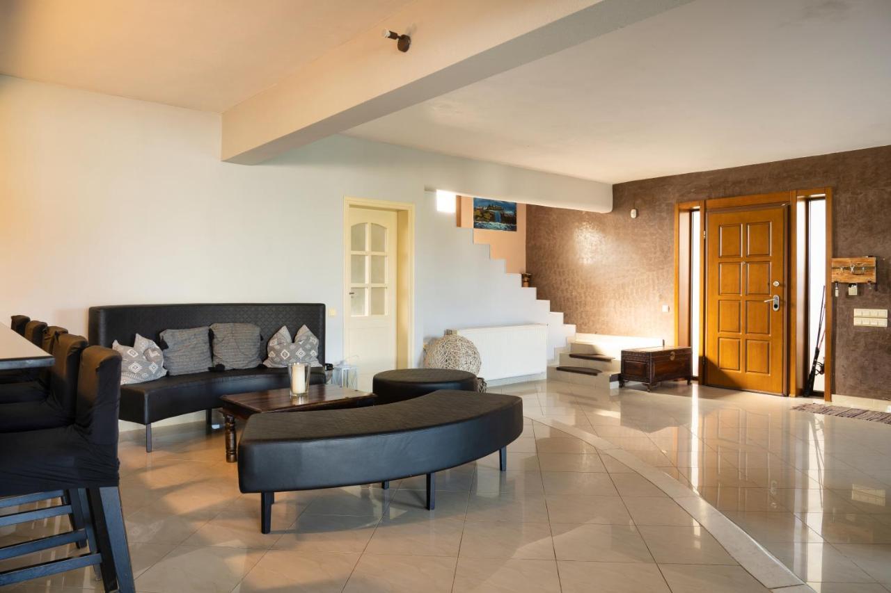 Villa Sofia Анависос Екстериор снимка